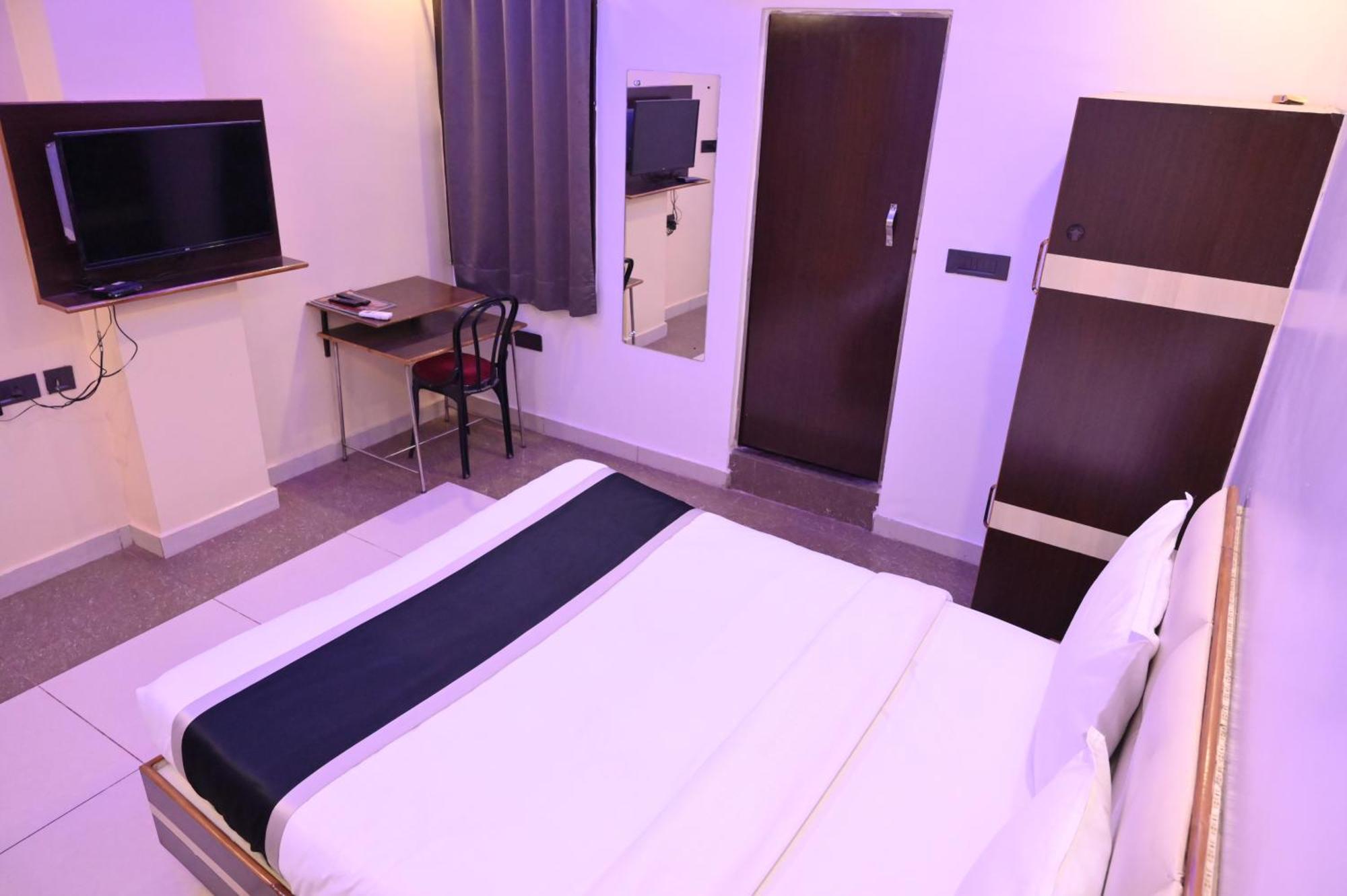 Hotel Riddhi Regency لاكناو المظهر الخارجي الصورة