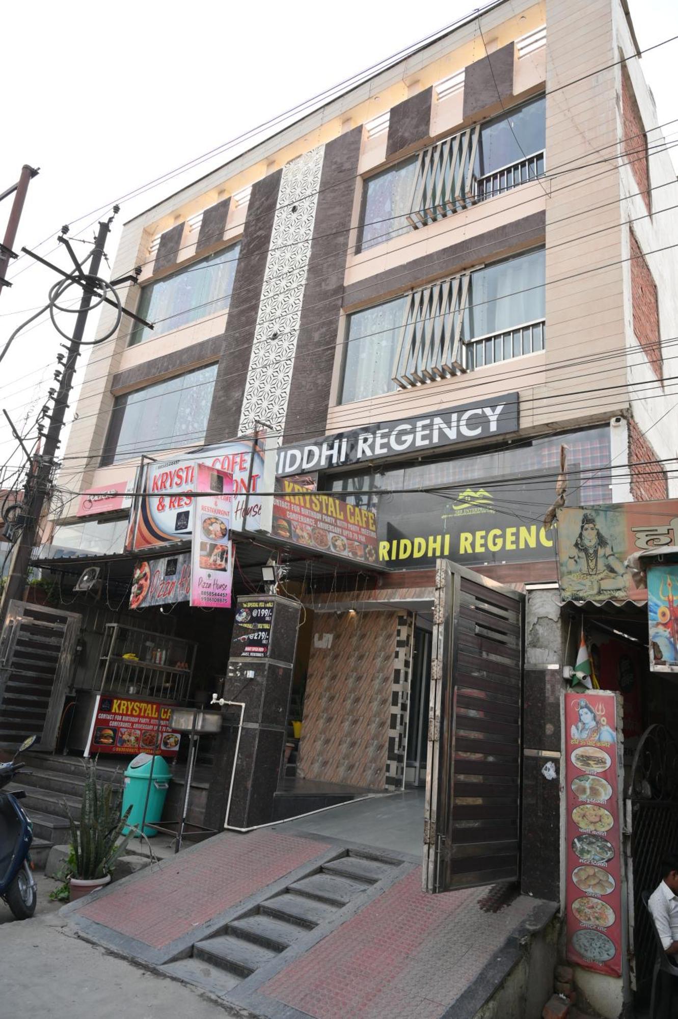 Hotel Riddhi Regency لاكناو المظهر الخارجي الصورة