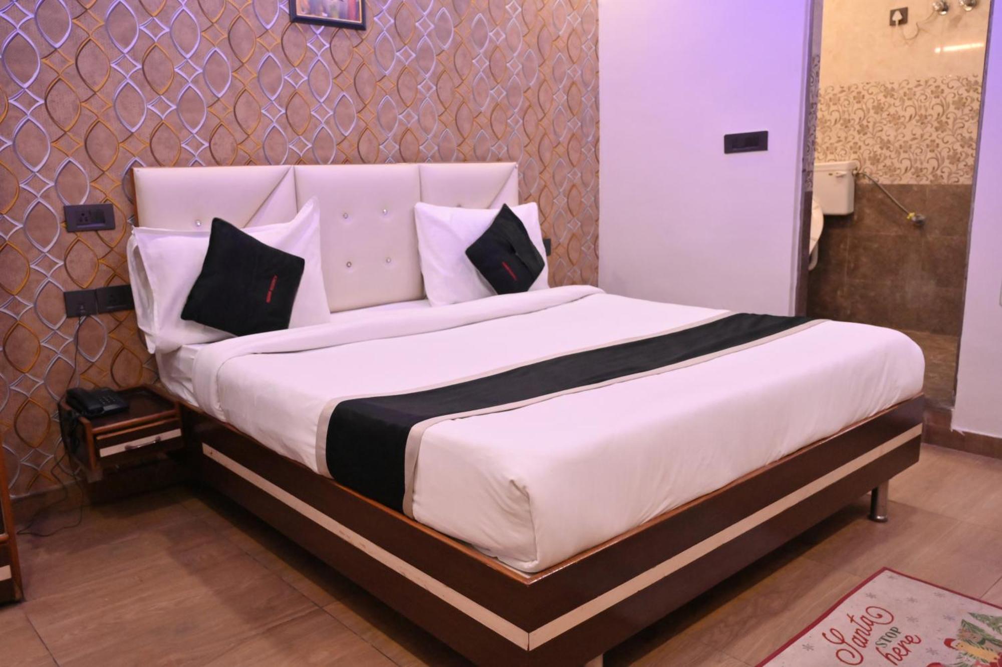 Hotel Riddhi Regency لاكناو المظهر الخارجي الصورة