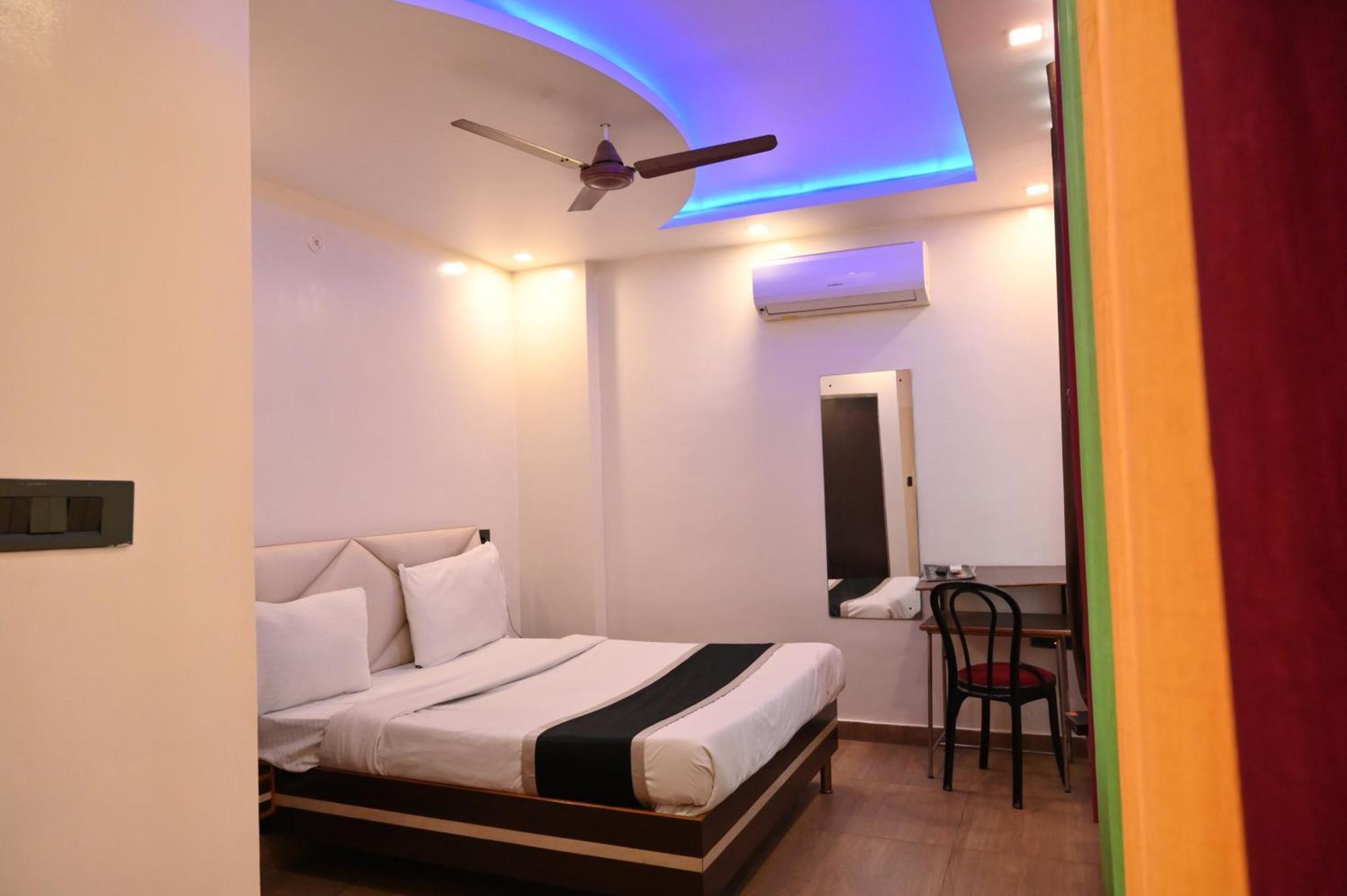 Hotel Riddhi Regency لاكناو المظهر الخارجي الصورة